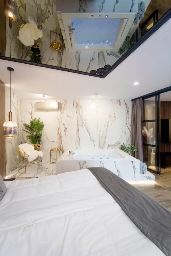 Jacuzzi Apartment Main Square Cracovia Exterior foto
