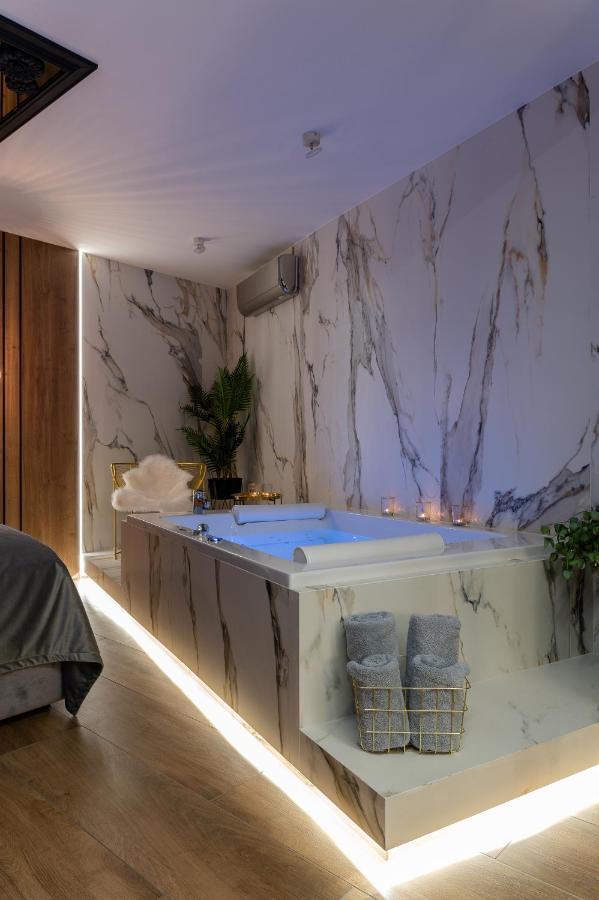 Jacuzzi Apartment Main Square Cracovia Exterior foto