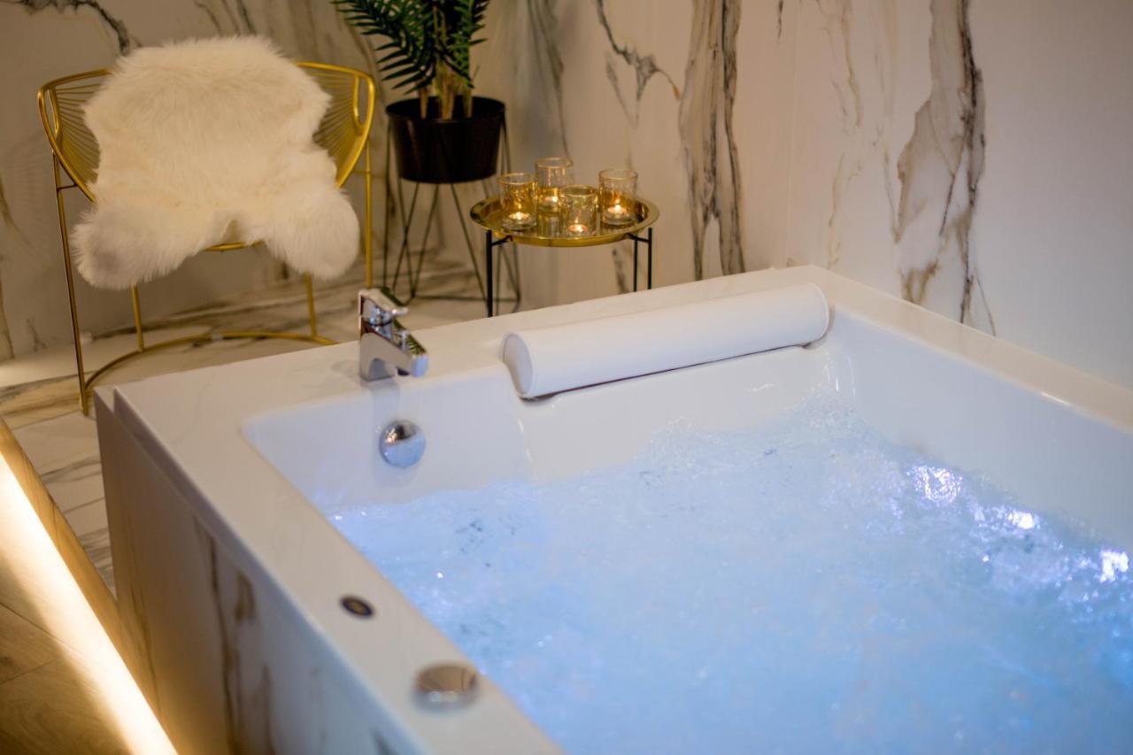 Jacuzzi Apartment Main Square Cracovia Exterior foto
